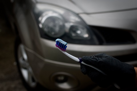 Nettoyage des phares de voiture : conseils et astuces de rénovation