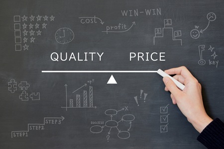 Balance symbolisant le rapport qualité-prix d'un stage de récupération de points